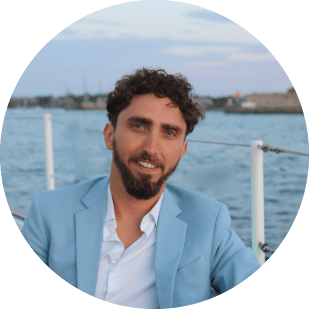 William headshot We’ll cover TikTok’s own Commercial Music Library, top third-party music platforms, a comparison chart of the best sources (with pricing and license details), and actionable tips for using music in your TikTok content. Let’s dive in!
