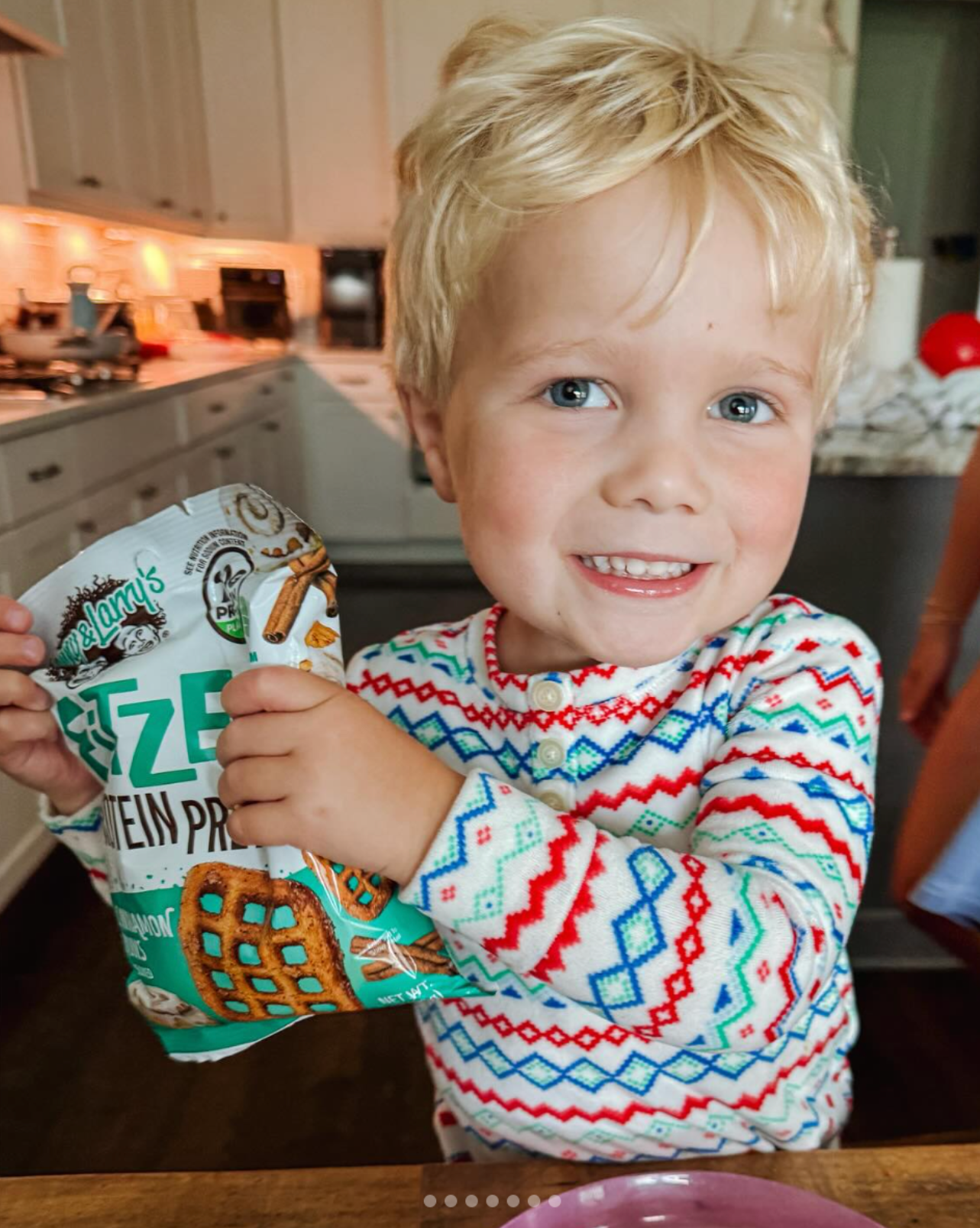 shape and image graphic templates (1) Check out the results from the Lenny & Larry's Micro Influencer campaign which generated a 11X ROI scaling up influencers on Amazon. Lenny & Larry's turned to Stack Influence to scale up their sales for their protein pretzel product on Amazon using Micro Influencer marketing.