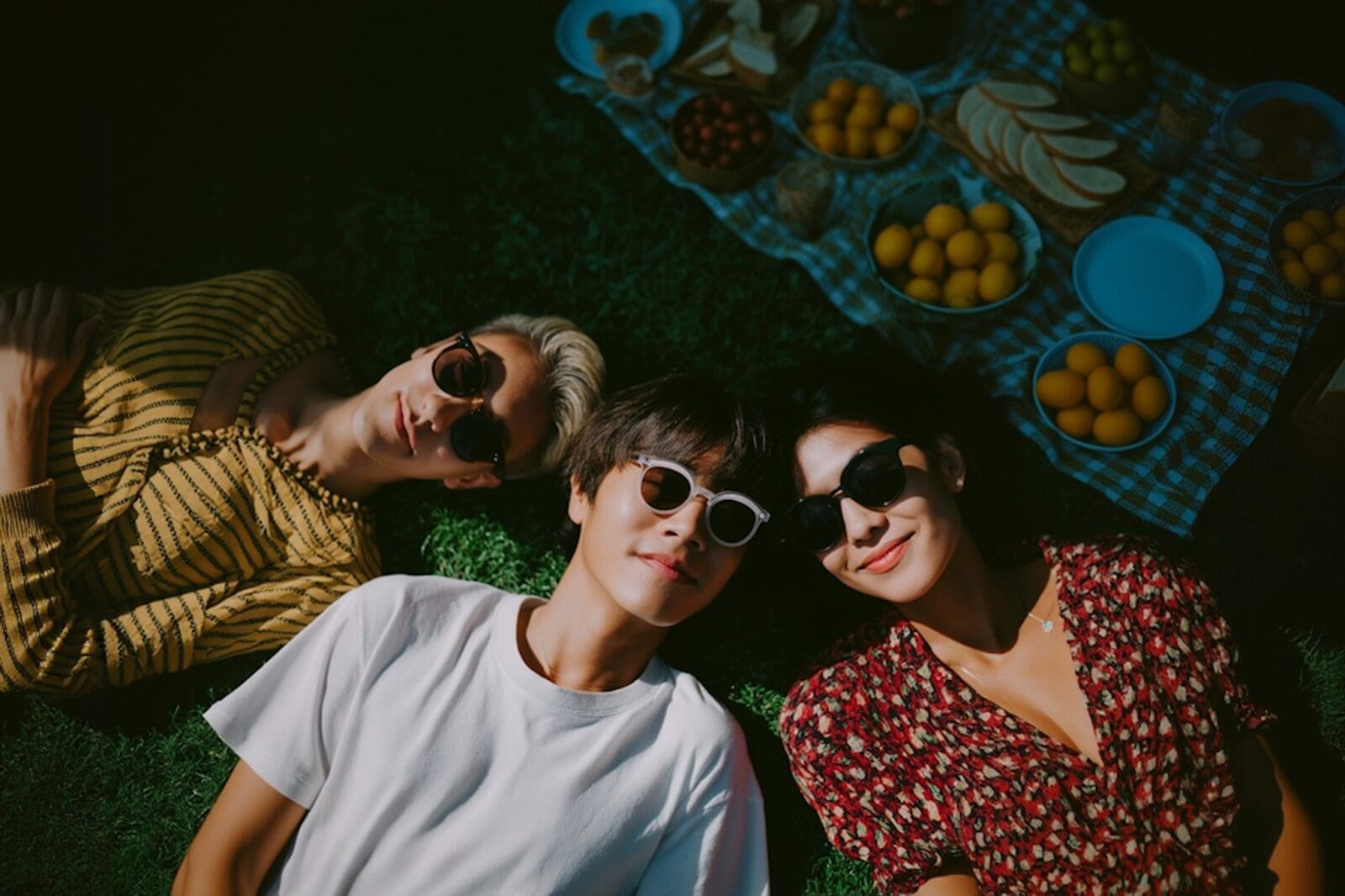 That said, “send it and forget it” is not a winning approach. You need a strategy to get real results. Below, we’ll cover 8 influencer product seeding strategies that actually work, complete with examples and tips. From leveraging micro-influencer platforms like Stack Influence to crafting memorable unboxing experiences, these tips will help Amazon sellers and DTC brands run effective, scalable seeding campaigns. Let’s dive in!