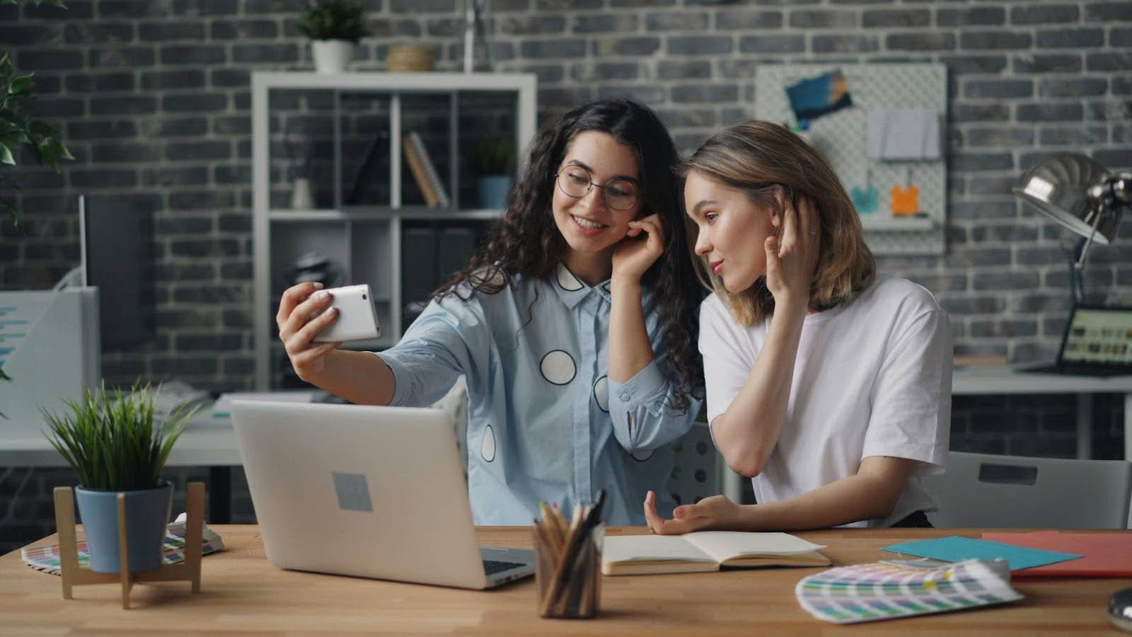 Why should e-commerce companies and Amazon sellers consider Instagram takeovers? When executed correctly, a takeover can deliver powerful benefits for your brand: