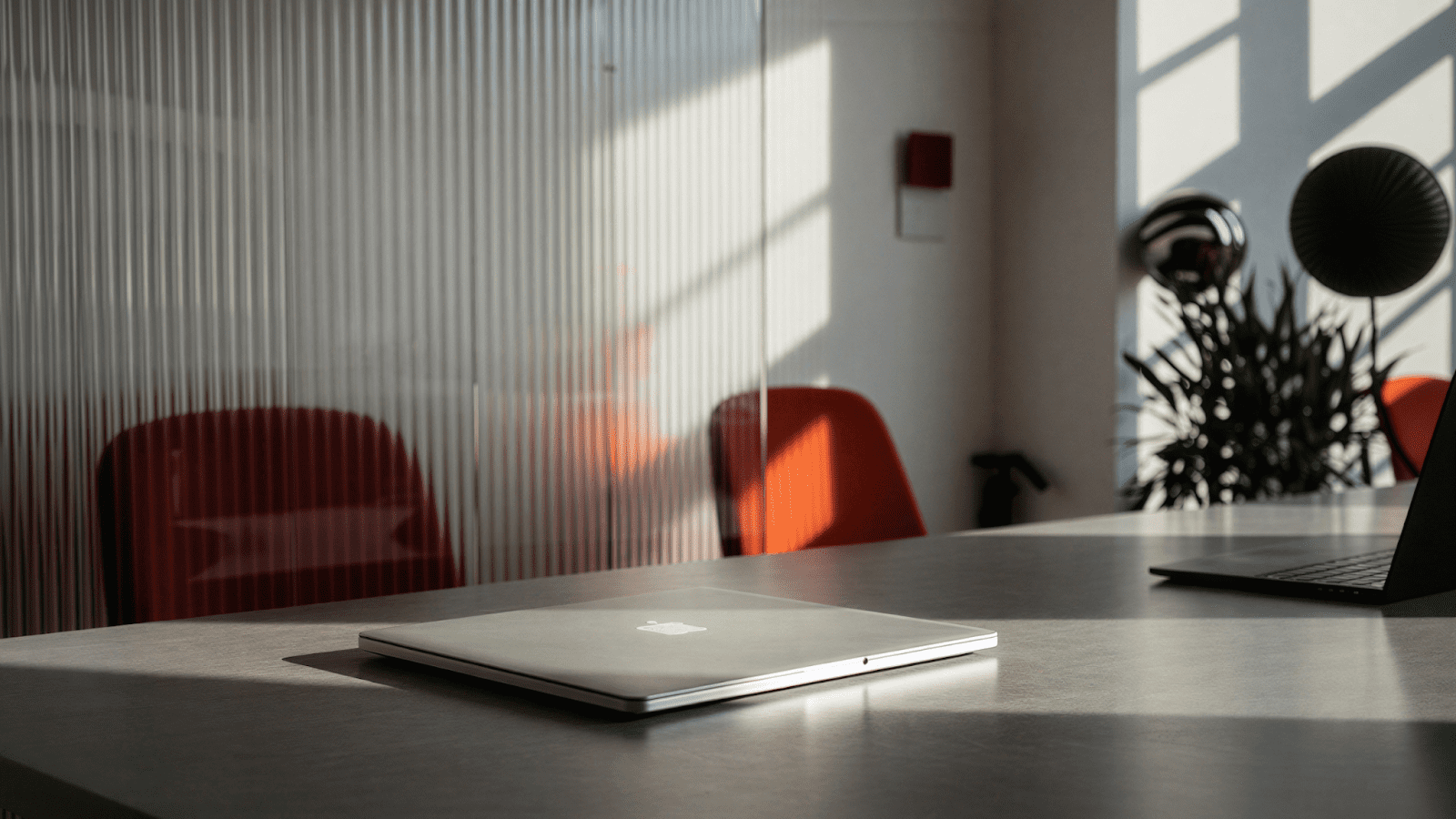 Short-form videos have exploded in popularity, fundamentally changing how brands reach consumers. In 2025, short-form video trends are about more than just chasing the next viral hit – they’re about driving meaningful results. For e-commerce brands and Amazon sellers, this shift means focusing on content that engages and converts, not just entertains. In this blog, we’ll explore what’s beyond virality: the latest short-form video trends, from micro influencers and UGC (user-generated content) to shoppable videos and AI tools, and how these trends can boost your brand’s ROI and sales.