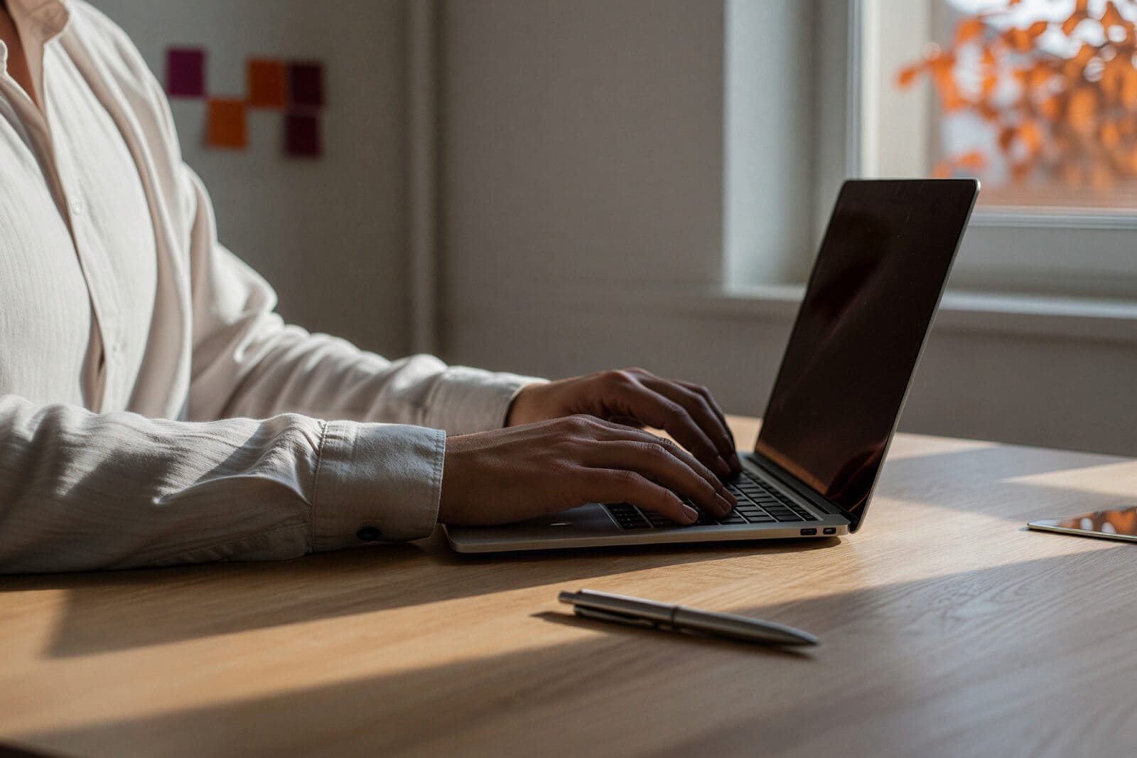 In the world of online video, size does matter – especially for e-commerce brands and Amazon sellers leveraging YouTube for marketing. Audiences today have endless content to choose from (over 500 hours of video are uploaded to YouTube every minute), so brands and creators must hook viewers fast and keep them watching. This raises a critical question: how long can a YouTube video be, and how long should it be to maximize engagement? In this guide, we’ll explore YouTube’s video length limits, the ideal video lengths for different scenarios, and how micro influencers and content creators can balance video duration with viewer retention. By the end, you’ll know how to optimize your YouTube video length in 2026 to drive engagement and conversions – whether you’re creating product demos, influencer reviews, or user-generated content (UGC) for your brand.