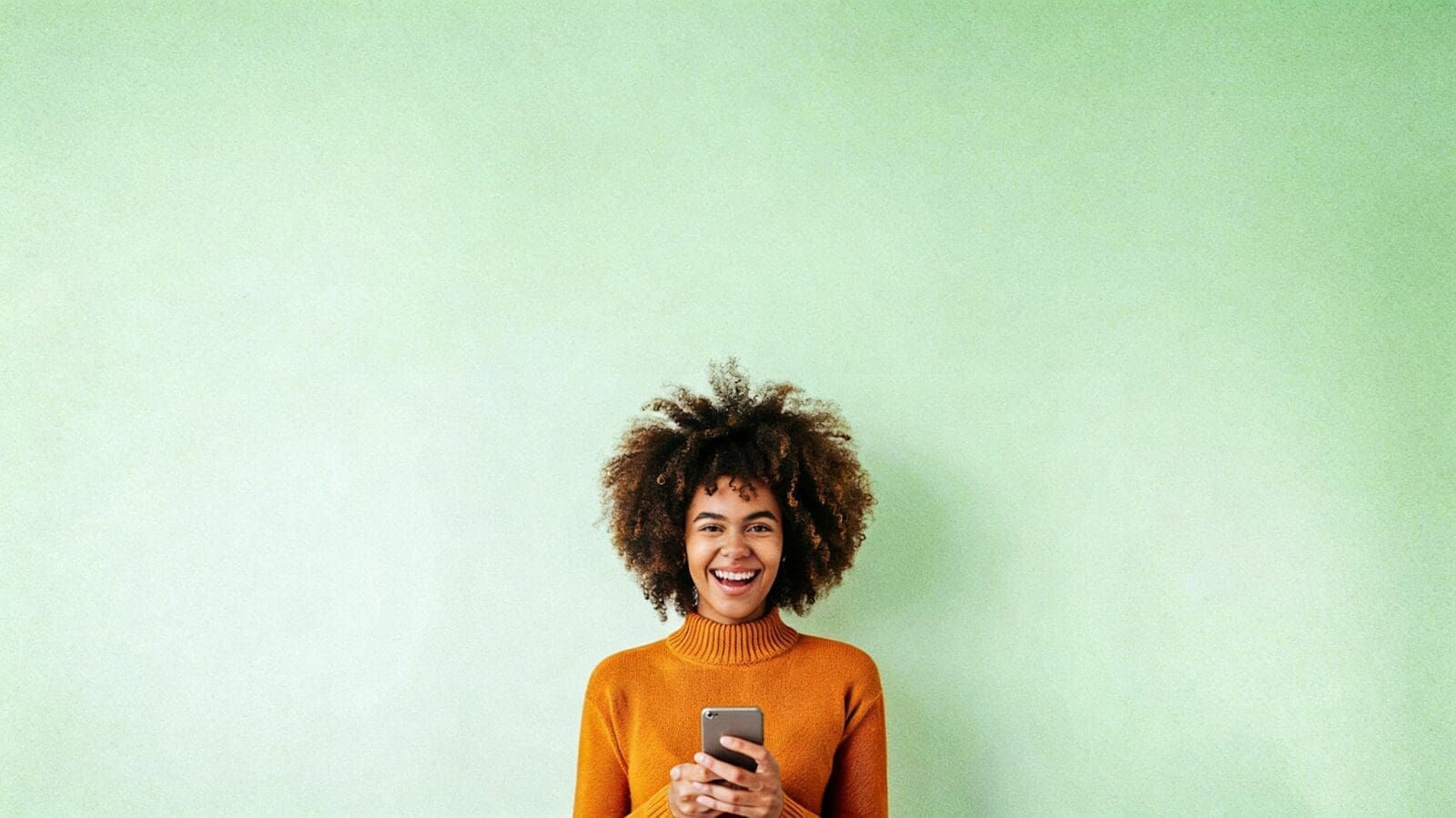 TikTok’s explosive growth presents a huge opportunity for e-commerce entrepreneurs and Amazon sellers – but keeping up with constant video content can be daunting. Crafting fresh TikToks from scratch is time-consuming for both in-house teams and micro influencers. TikTok templates are emerging as a game-changer. These ready-made video frameworks let content creators and brands produce polished, engaging clips in minutes instead of hours. In this guide, we’ll break down what TikTok templates are, why they matter for influencer marketing and user-generated content (UGC), and how to leverage them to boost consistency, engagement, and sales in 2026. By the end, you’ll know where to find free TikTok templates, how to use them, and how they can supercharge your social media ROI.